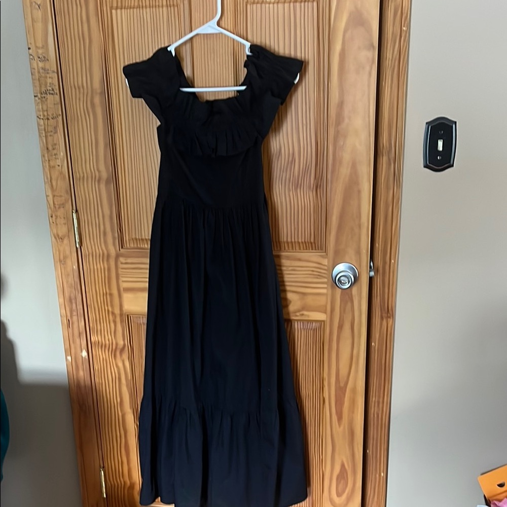Elegant Black Maxi Dress